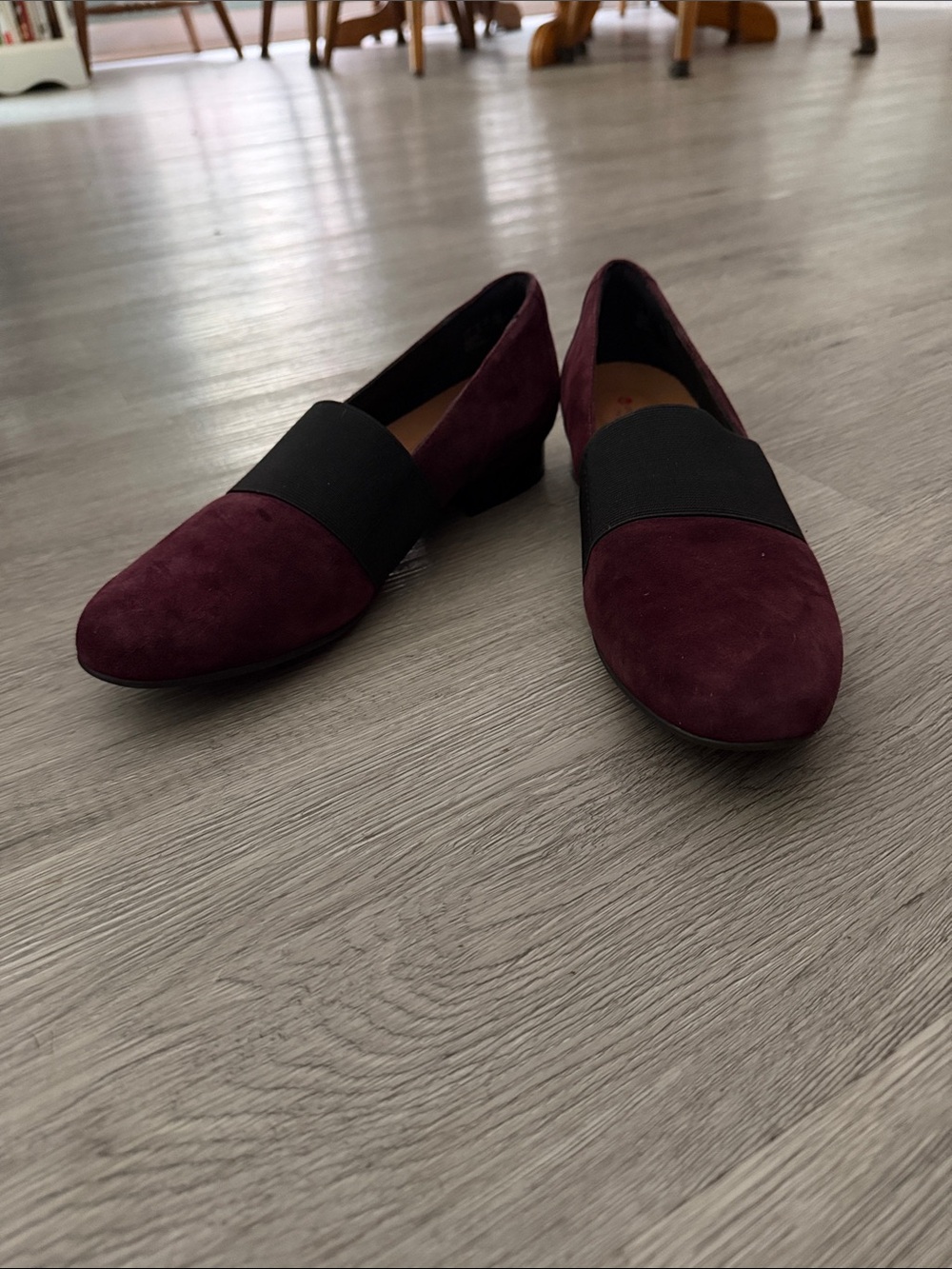 Unstructured by Clarks Burgundy Suede Slip-On Loafers  Stretch Band Sz 10  EUC